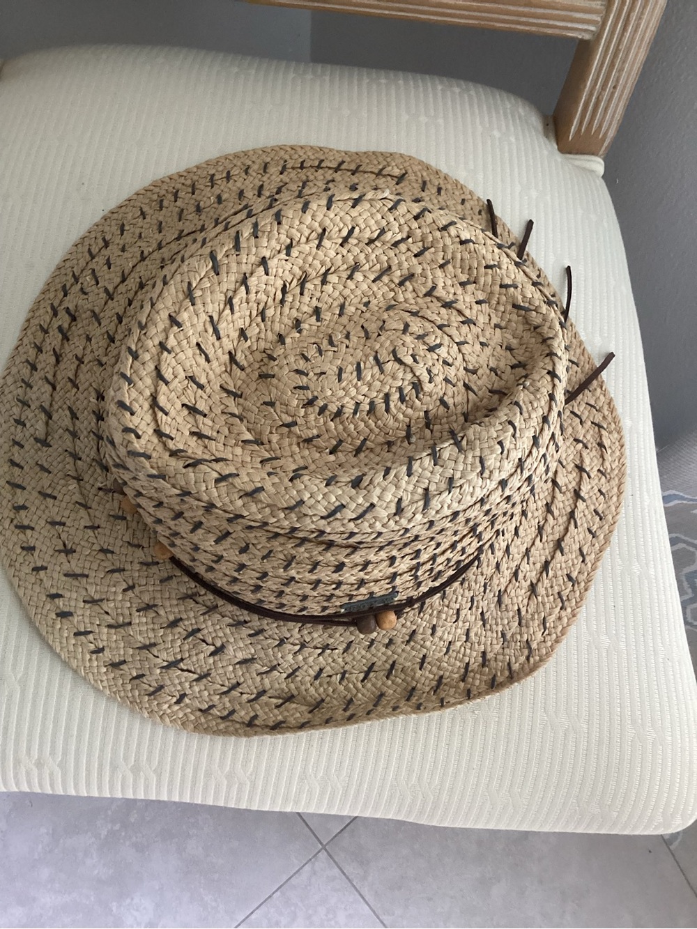 ROXY woven hat floppy hat EUC one size straw hat bead trim coastal festival - Picture 2 of 6